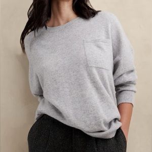 Banana Republic Factory Great Crewneck Pocket Split Hem Sweater XS